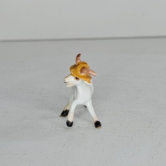 Freeman McFarlin George Good Goat Figurine Wearing Hat Miniature Figurine - Picture 3 of 8